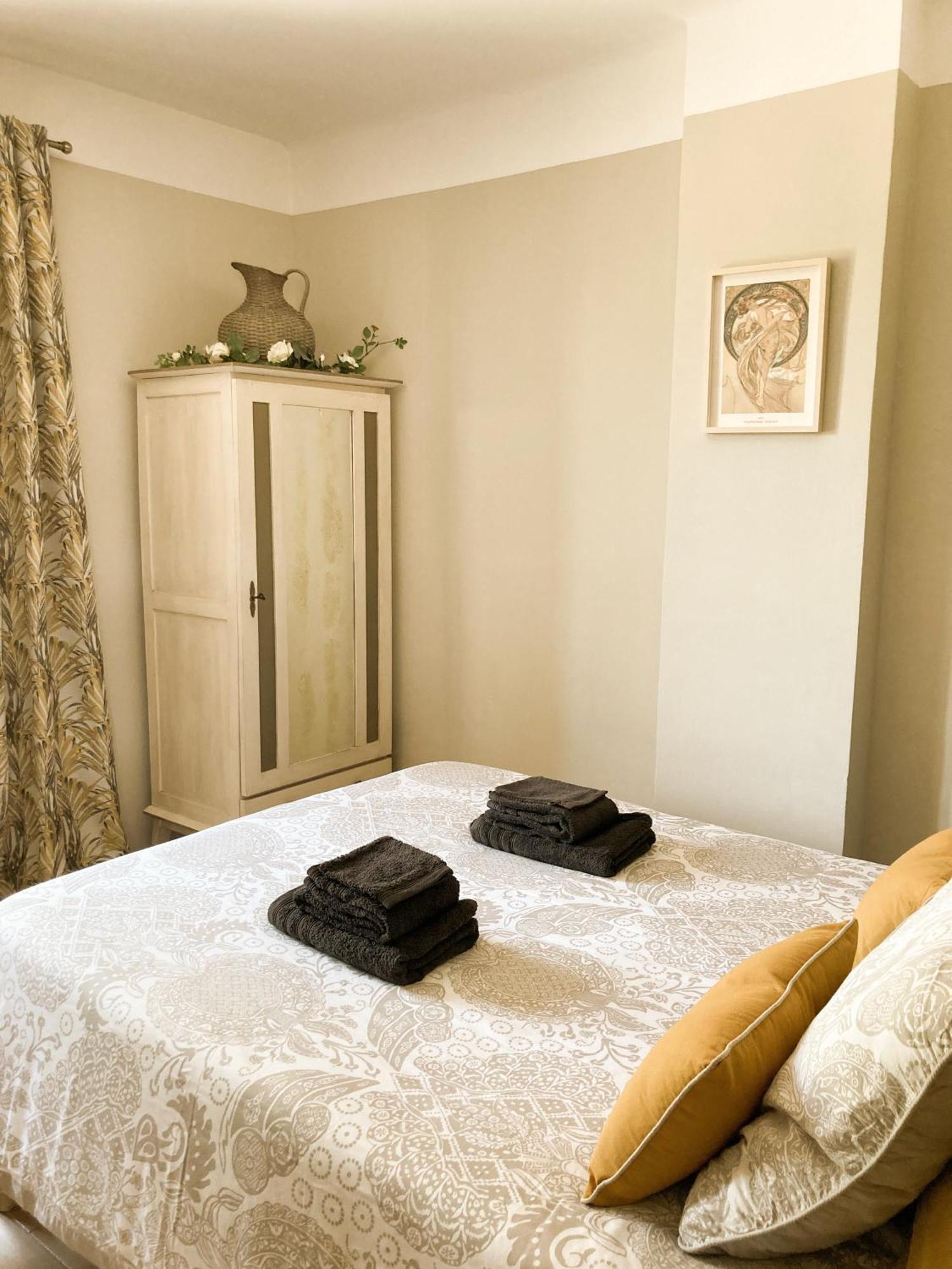 Bel Appartement Avec Grande Terrasse Sud Vaison-la-Romaine Extérieur photo
